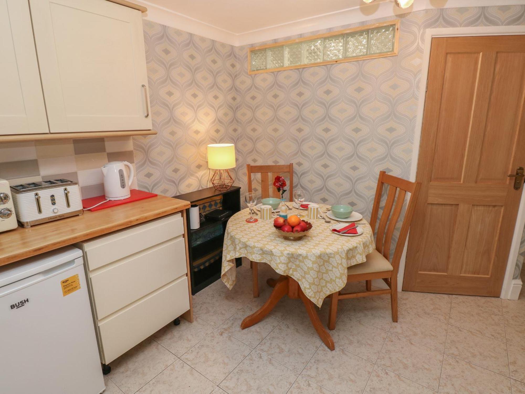 Апартаменты The Laurels Flat Кардифф Экстерьер фото